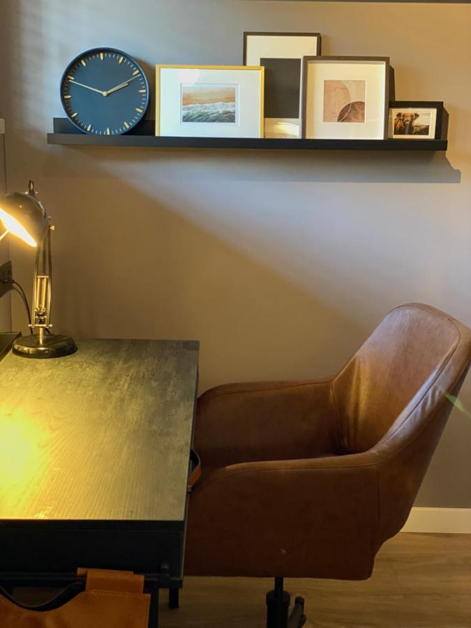 Stylish Apartment, Loft Number 7 With Office Space And Free Private Parking Kaunas Bagian luar foto
